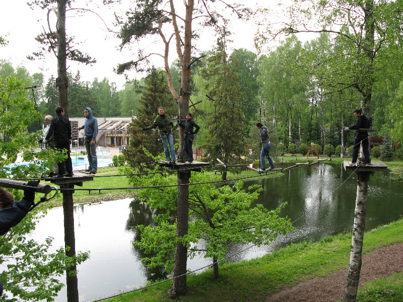 Nõmme seikluspark (Парк приключений Нымме), верёвочные дороги