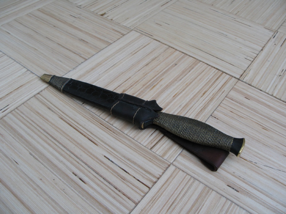 Японский пакет, ручная работа. Нож в ножнах.