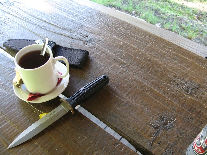 Нож и чай, дорогой наверно :). Boker Applegate Fairbairn