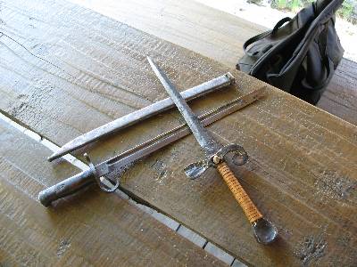 Штык и непонятный клинок