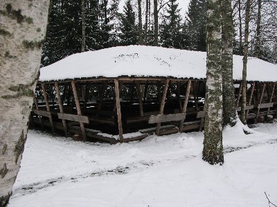 Мустйые кыртситалу (Mustjõe Kõrtsitalu)