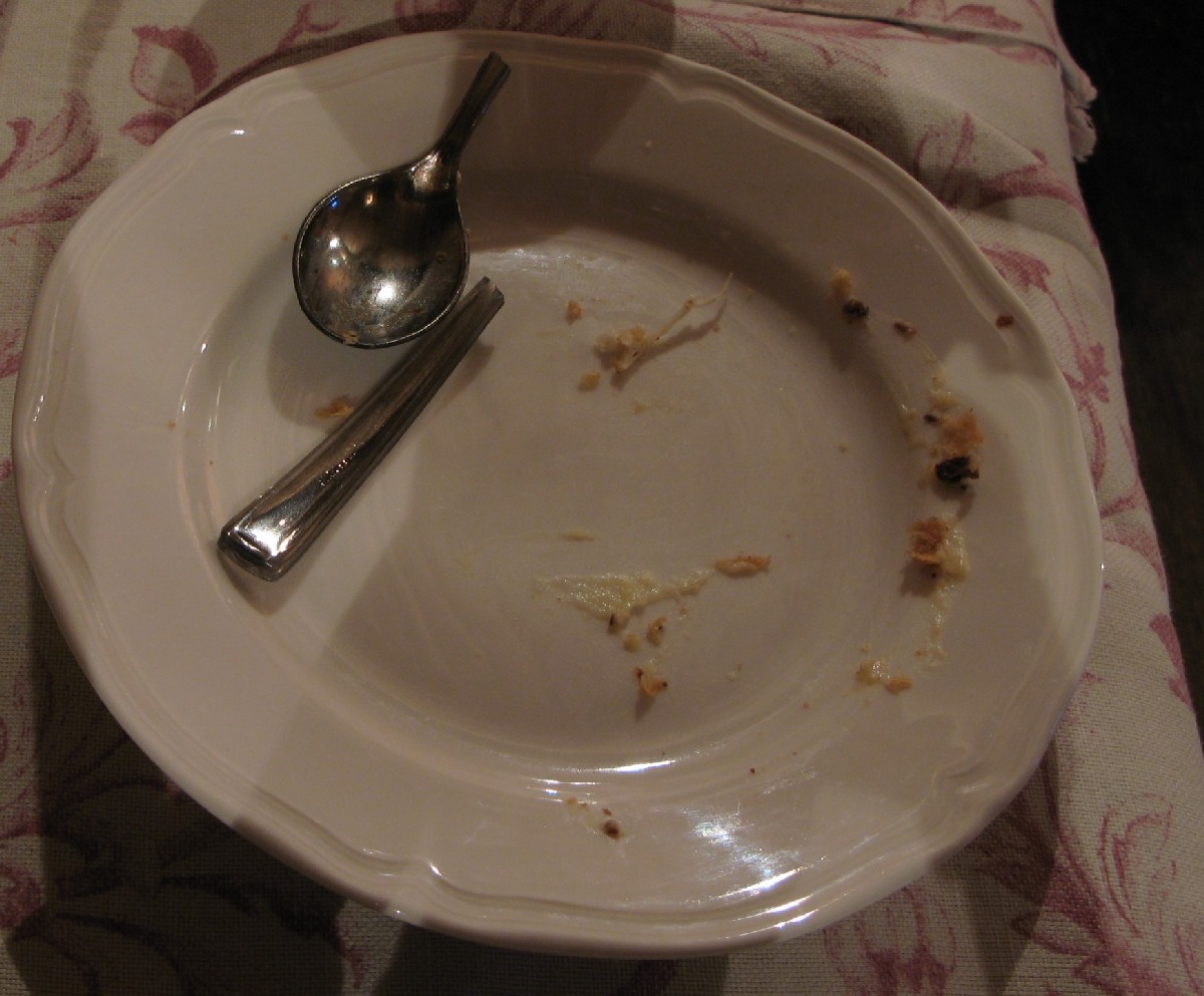 Ужин. Мустйые Кыртситалу (Mustjõe Kõrtsitalu).