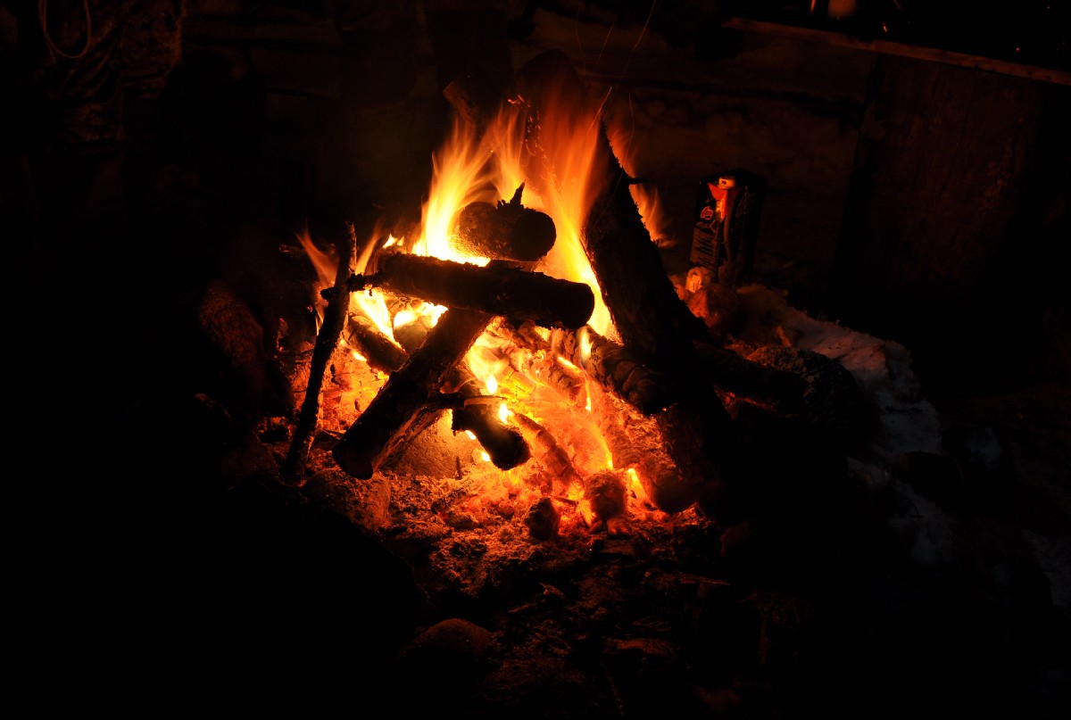 Костёр. Зимний пляж Матси (Матсиранд). Matsi rand.