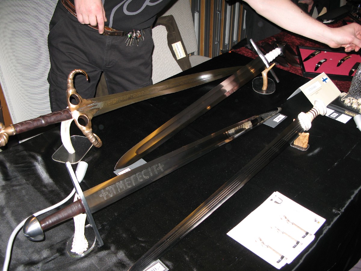 JT Pälikkö. Helsinki Knife Show 2011.