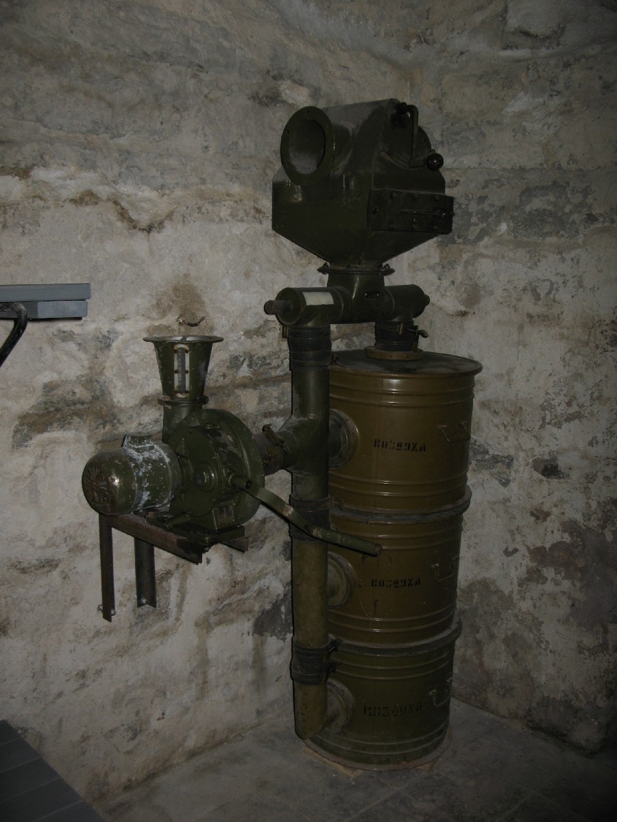 Воздушный фильтр. Подземелья бастионов Кик-Ин-Де-Кёк.