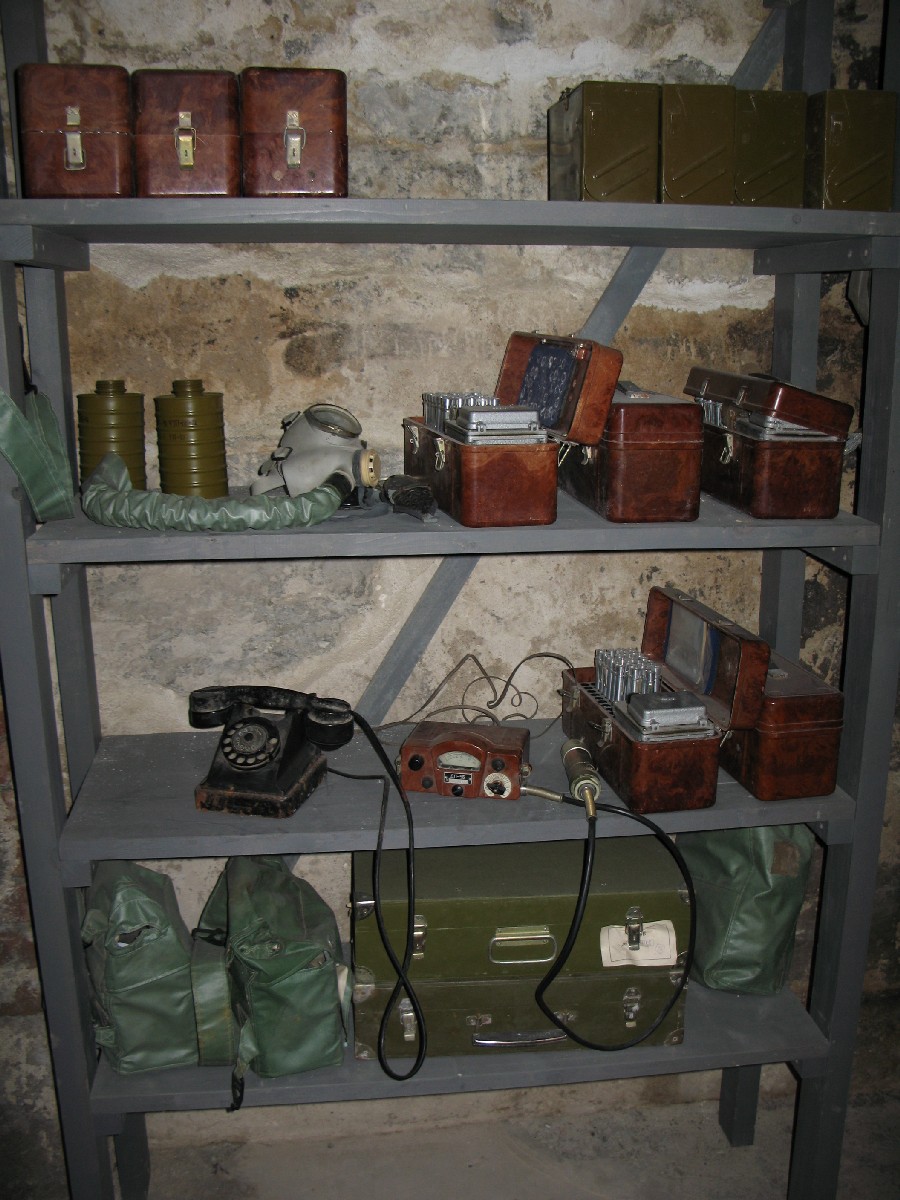 Пост военных связистов. Подземелья бастионов Кик-Ин-Де-Кёк.