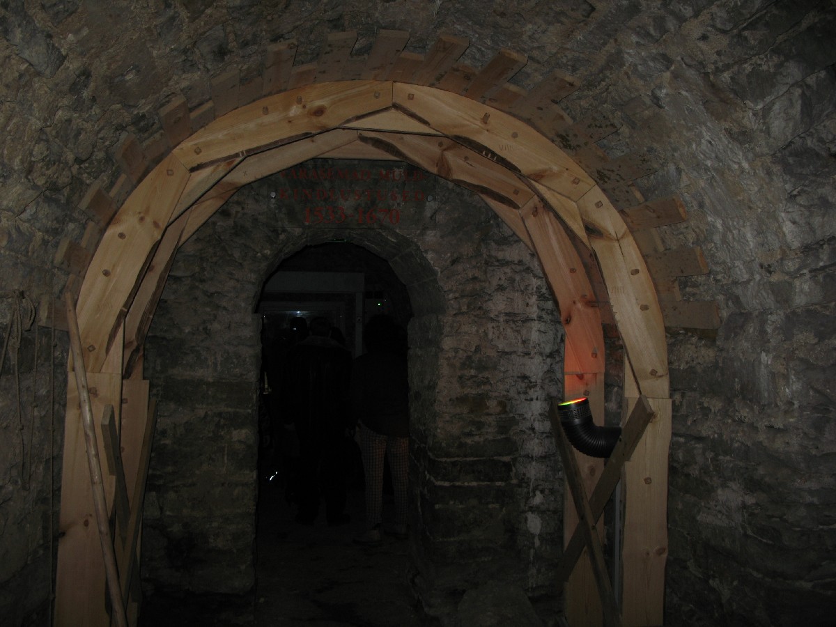  Подземелья бастионов Кик-Ин-Де-Кёк.