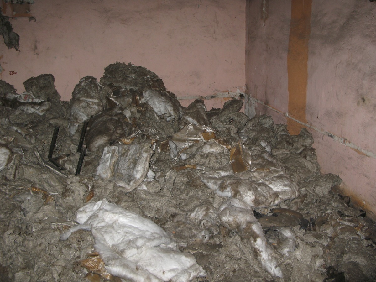 Е?альная. Катакомбы Лаагри. Войсковая часть 03116, командный пункт. Центр связи. Координаты: 59.344466,24.631305 .