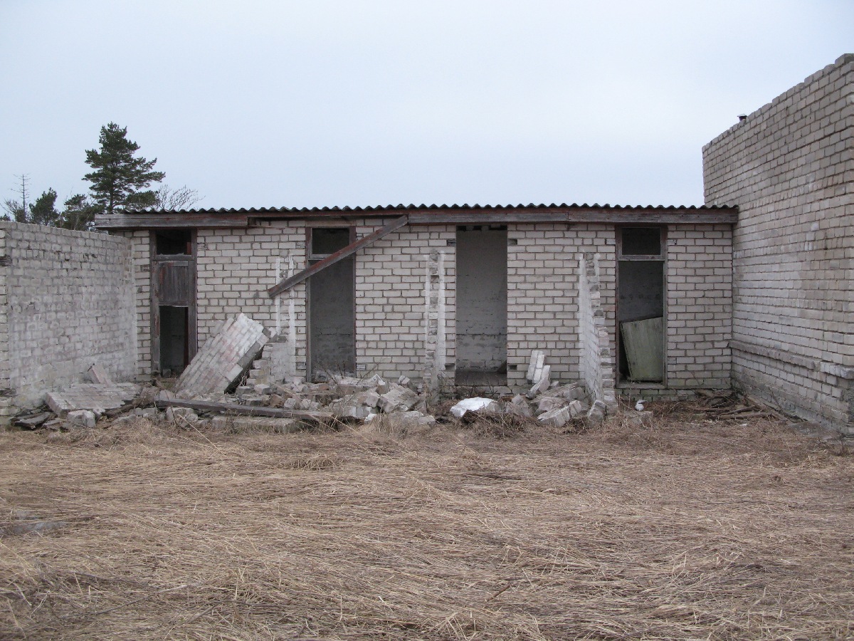  Выезд на природу. Неизвестный объект. В районе деревни Винтсе (Vintse). Координаты 59.287074,23.823976.