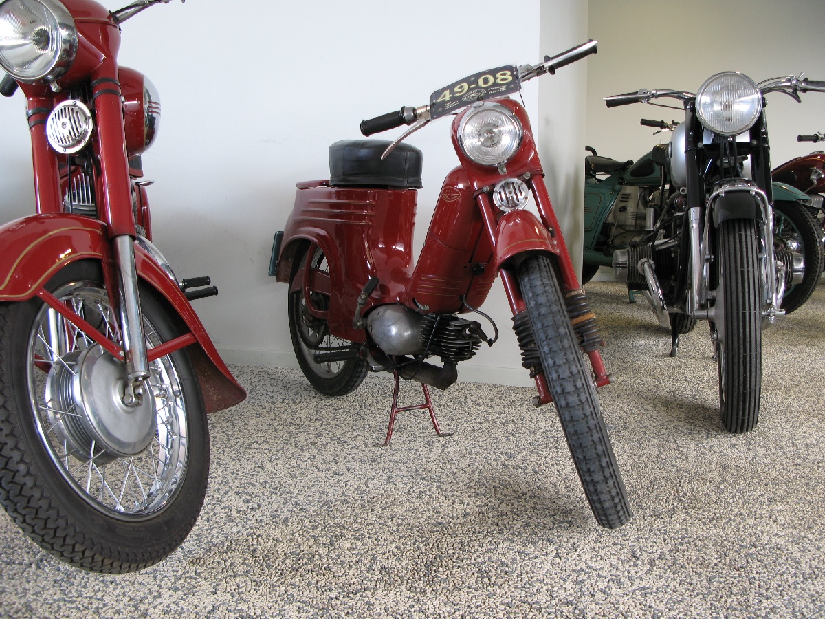 Мотоцикл JAWA. Рижский Моторный музей. 