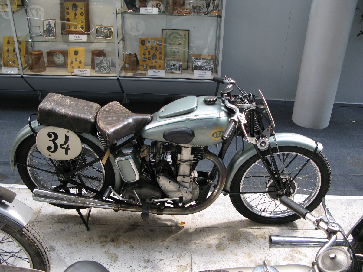Мотоцикл BSA 