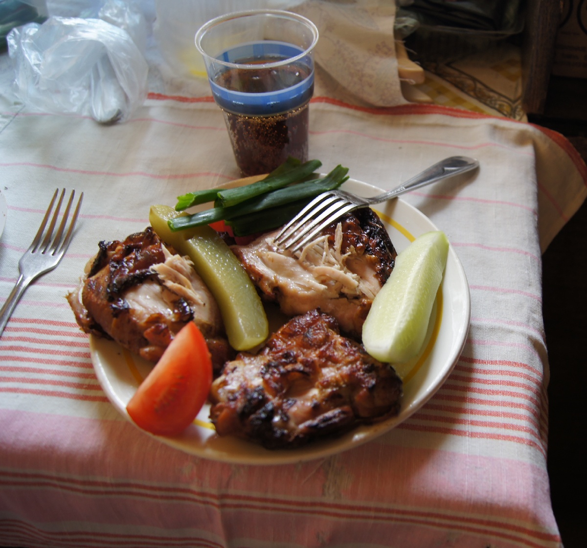 Шашлык, готов. Без мяса не интересно.  Заезд на огород.