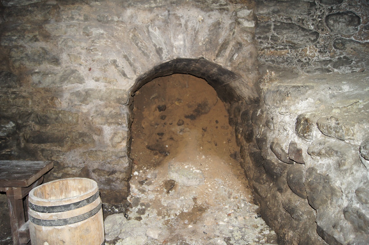 Винный погреб. Замок (городище) Раквере.