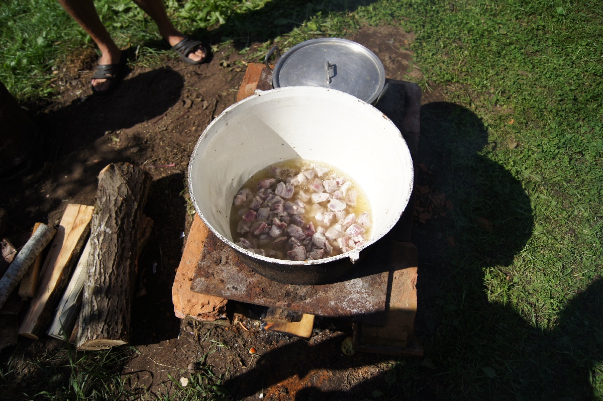 Плов.  Алатскиви Эстония (Alatskivi Eesti), ножи ручной работы