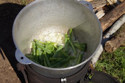 Алатскиви и ножи ручной работы.