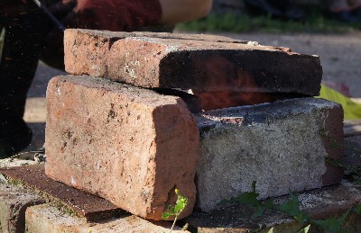 Алатскиви и ножи ручной работы.