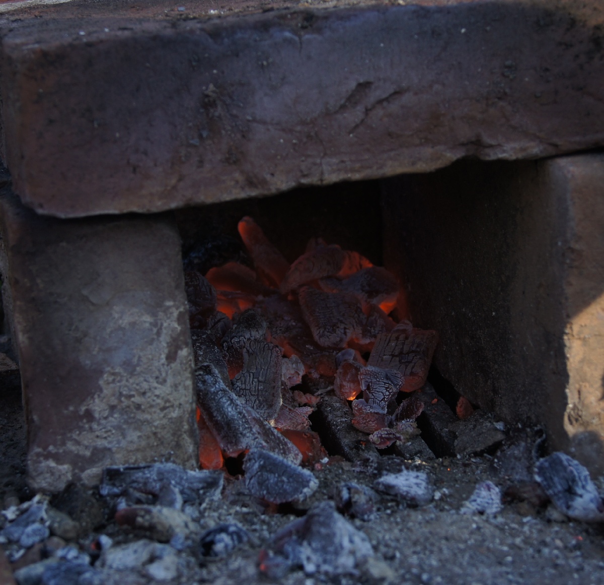 Кузнечная работа. Алатскиви Эстония (Alatskivi Eesti), ножи ручной работы