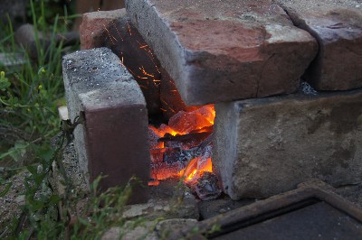 Алатскиви и ножи ручной работы.