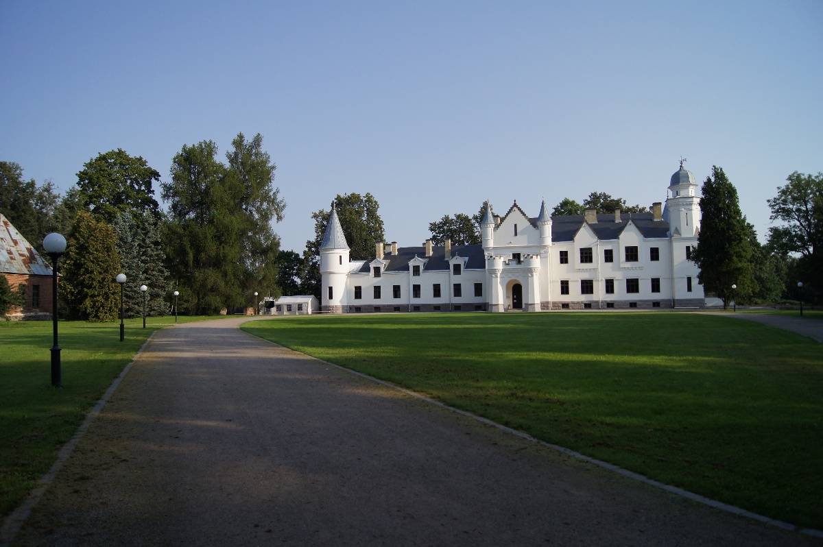  Alatskivi Castle.