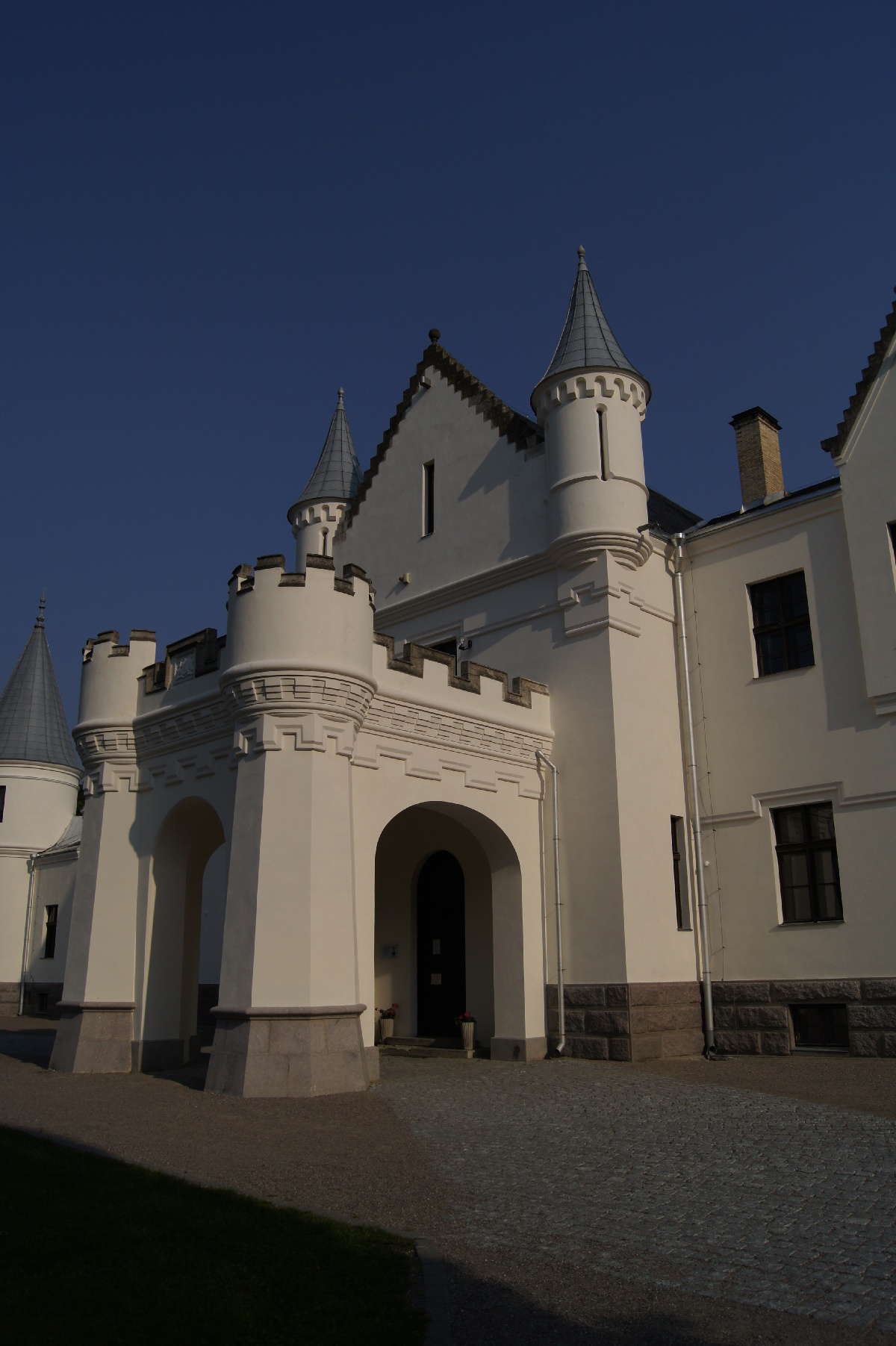  Alatskivi Castle.