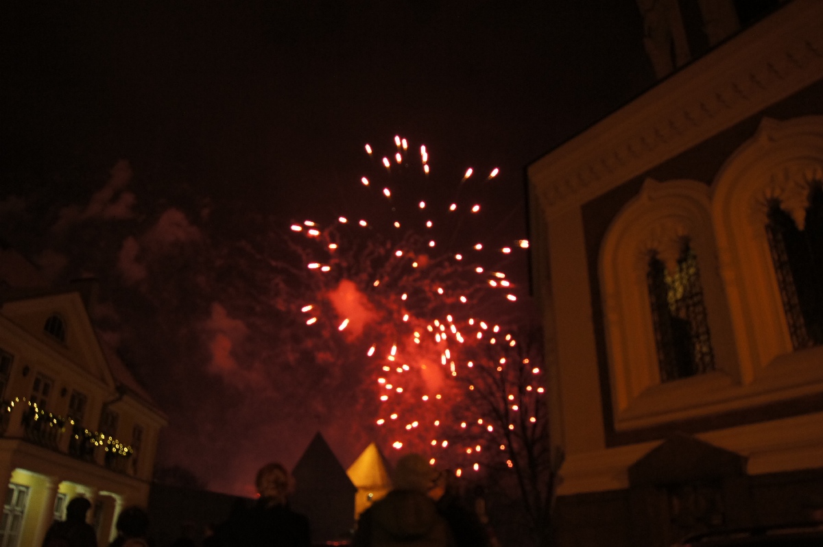 Салют. Новый год 2012, Таллинн, старый город.