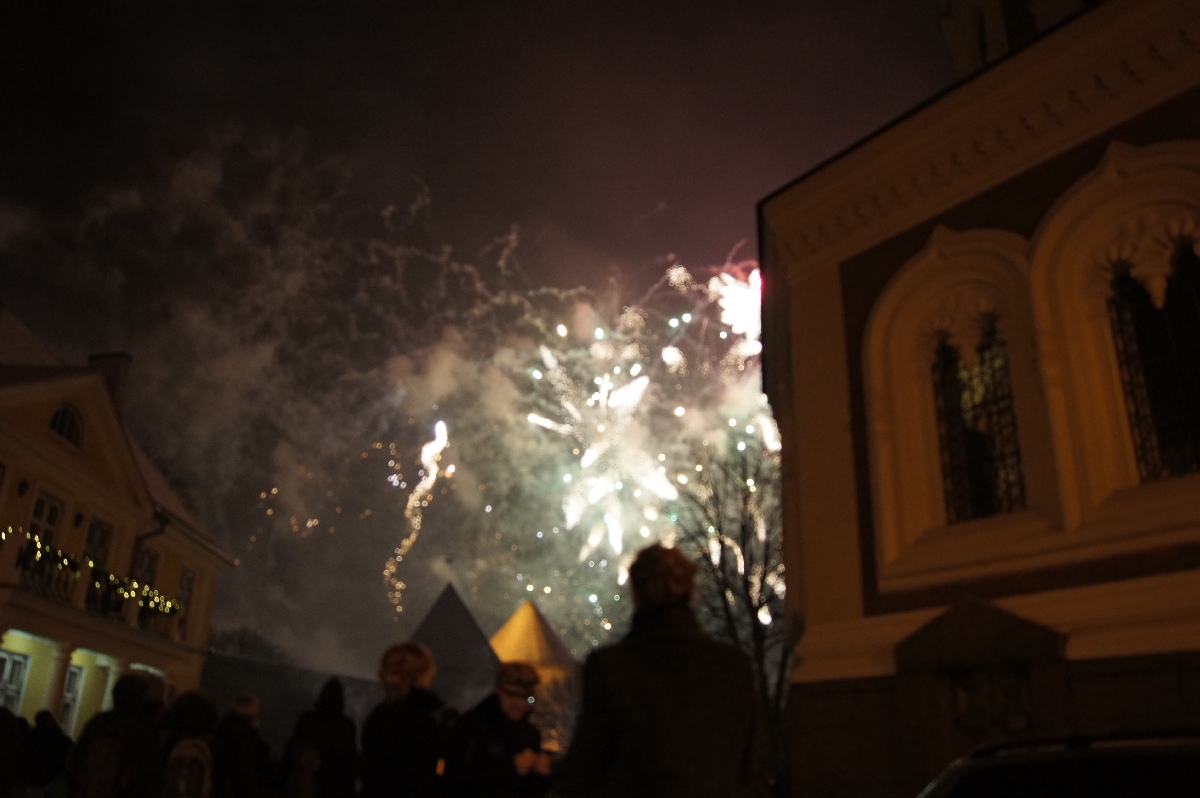 Салют. Новый год 2012, Таллинн, старый город.