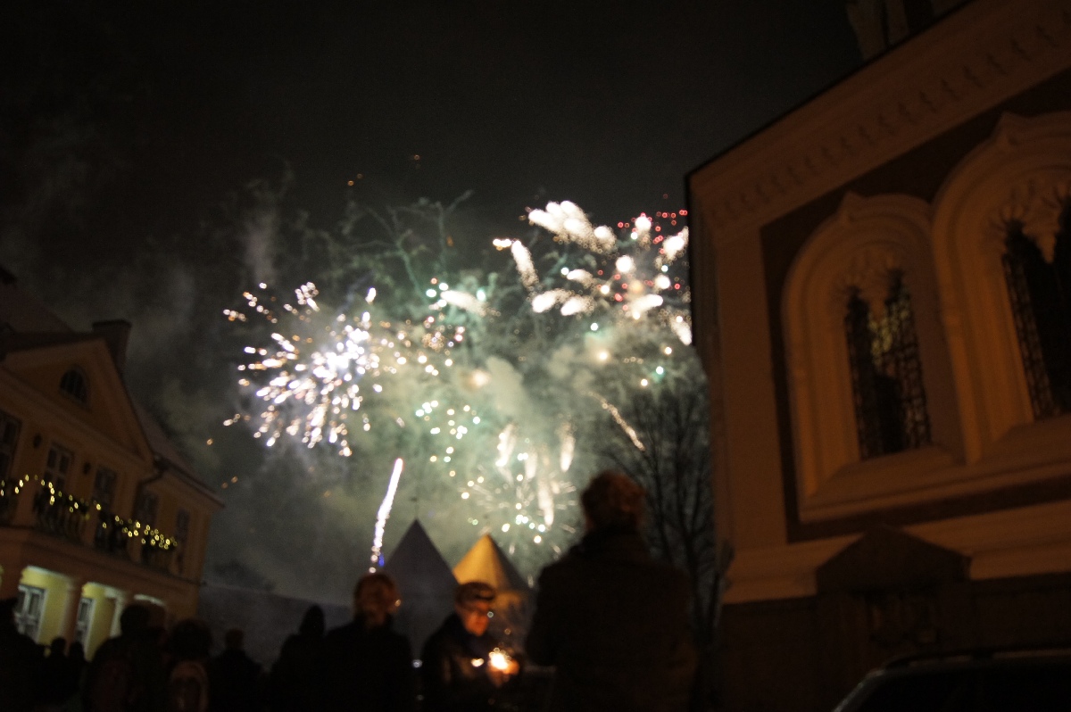 Салют. Новый год 2012, Таллинн, старый город.
