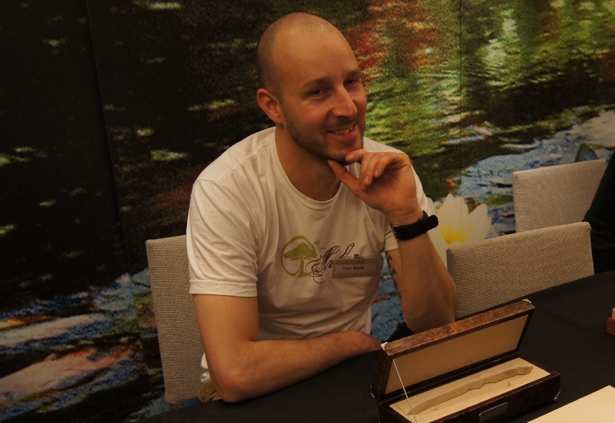 Dan Rafn. Helsinki Knife Show 2012.
