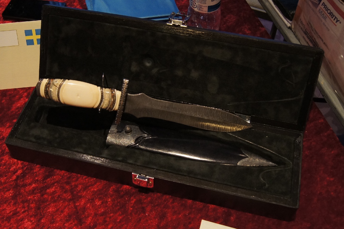 Tony Karlsson. Helsinki Knife Show 2012.
