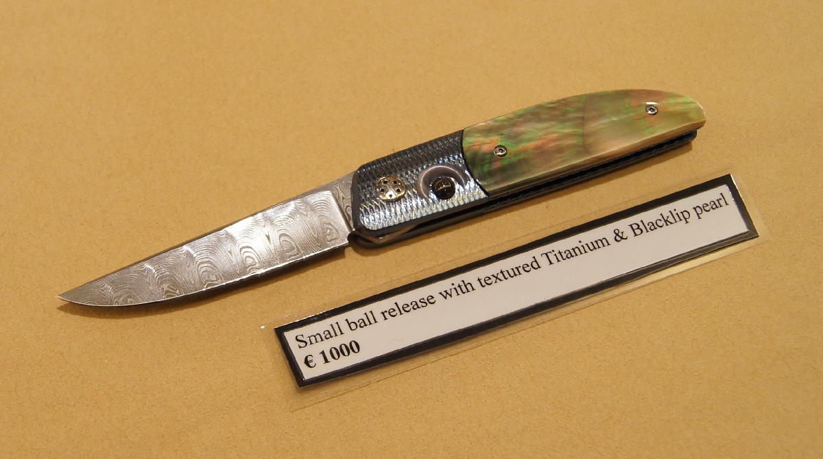 Des Horn. Helsinki Knife Show 2012.