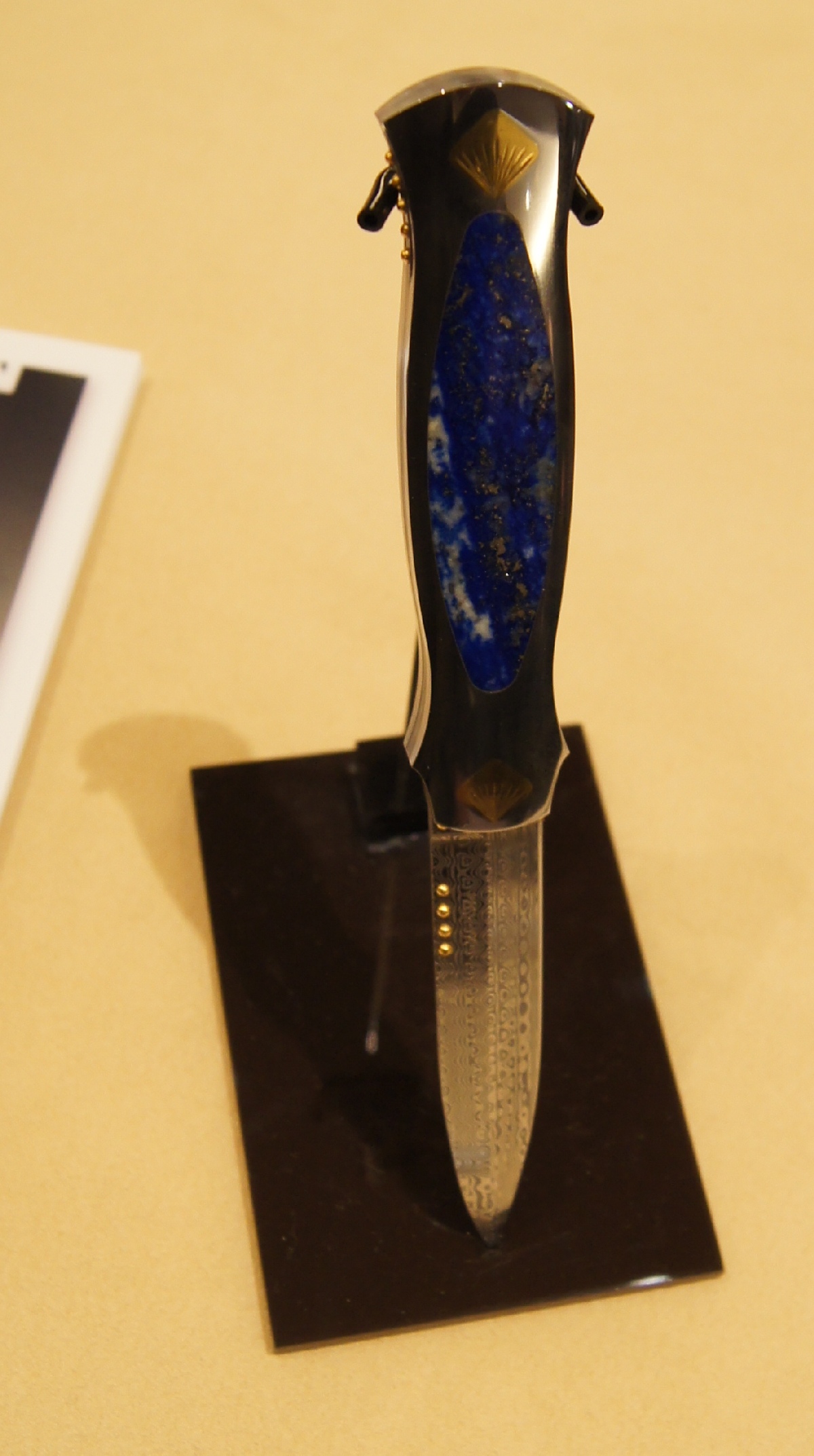 Des Horn. Helsinki Knife Show 2012.