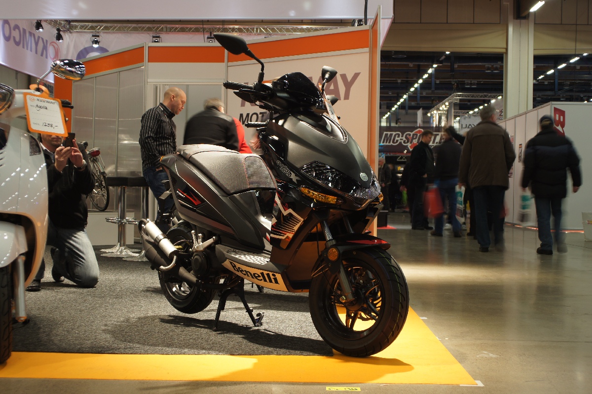 Keeway benelli. MP 12 Motorcycle Show.