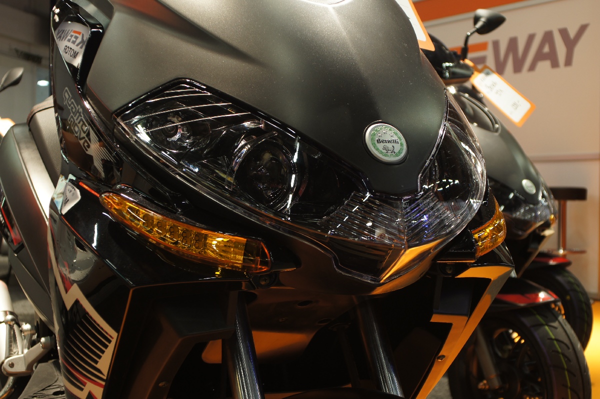 Keeway benelli. MP 12 Motorcycle Show.