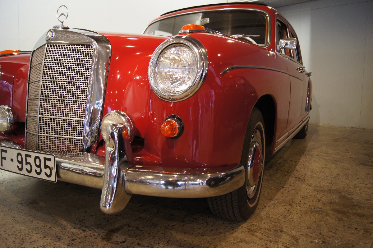 Mercedes Benz 220 SE, 1959.  Рижский Моторный музей.