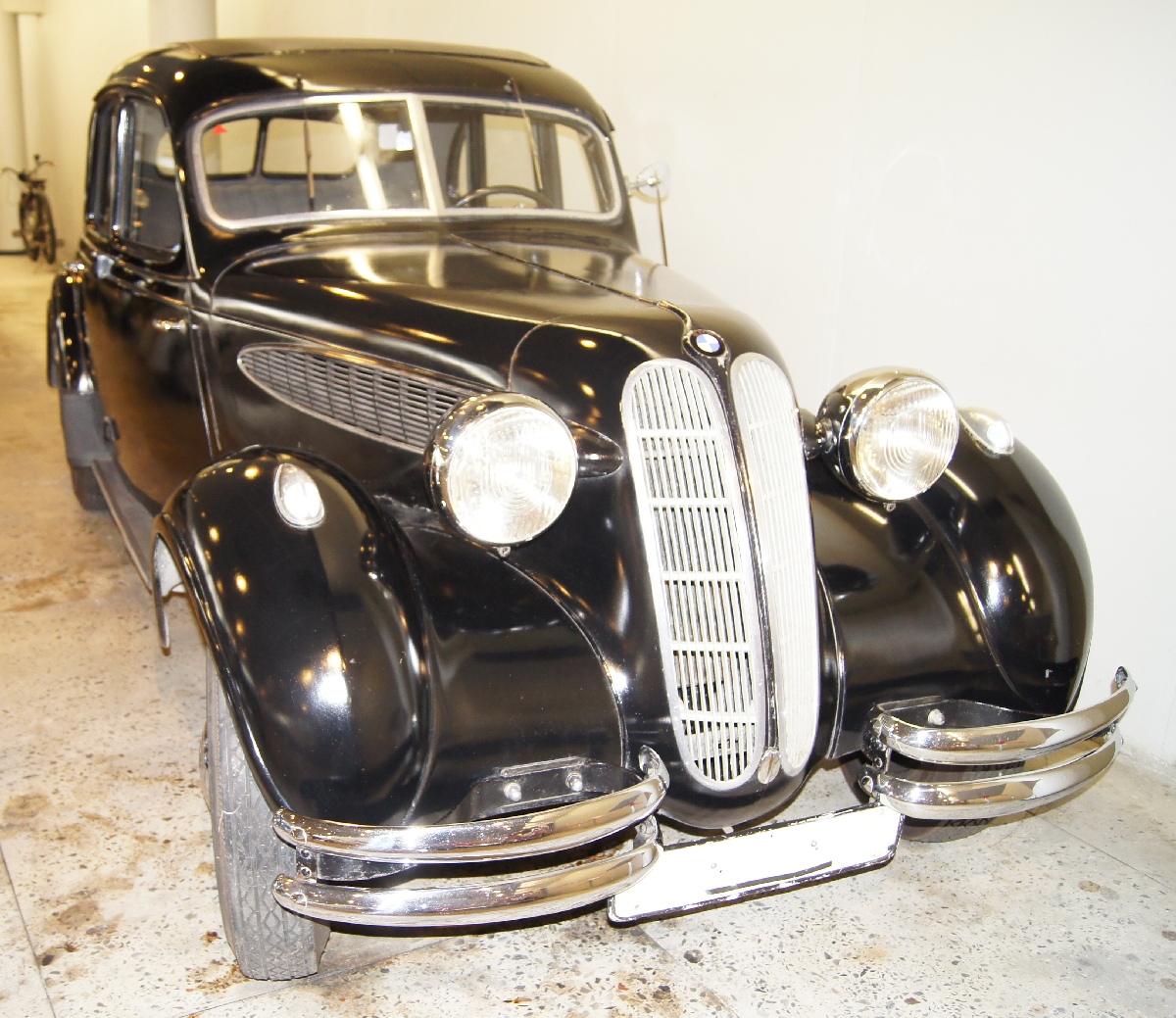 BMW 326, 1938.  Рижский Моторный музей.