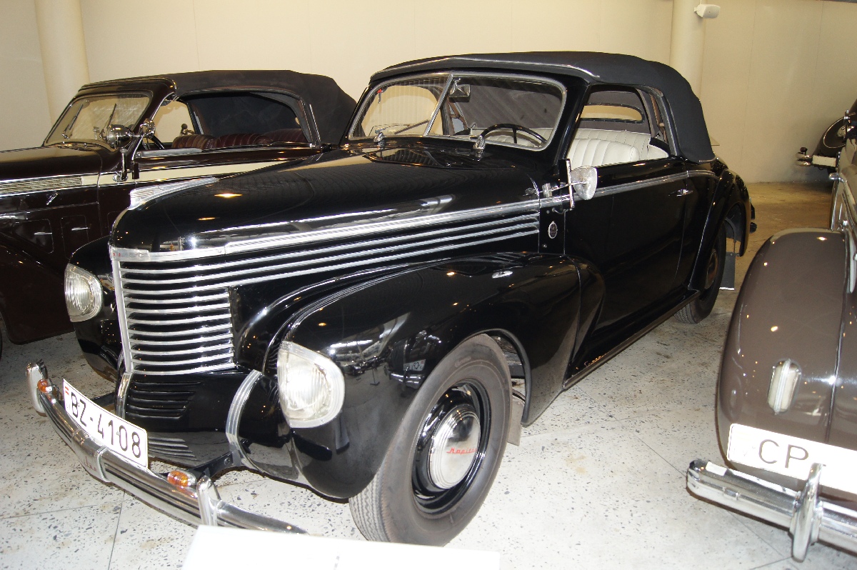 Opel Käpitan, 1939.  Riga Motor Museum.