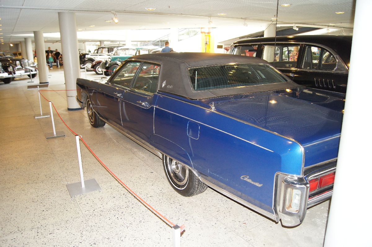 Lincoln Continental 