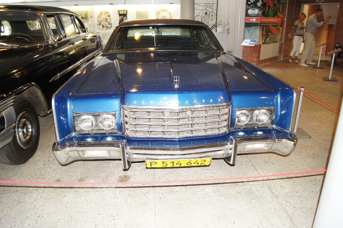 Lincoln Continental 