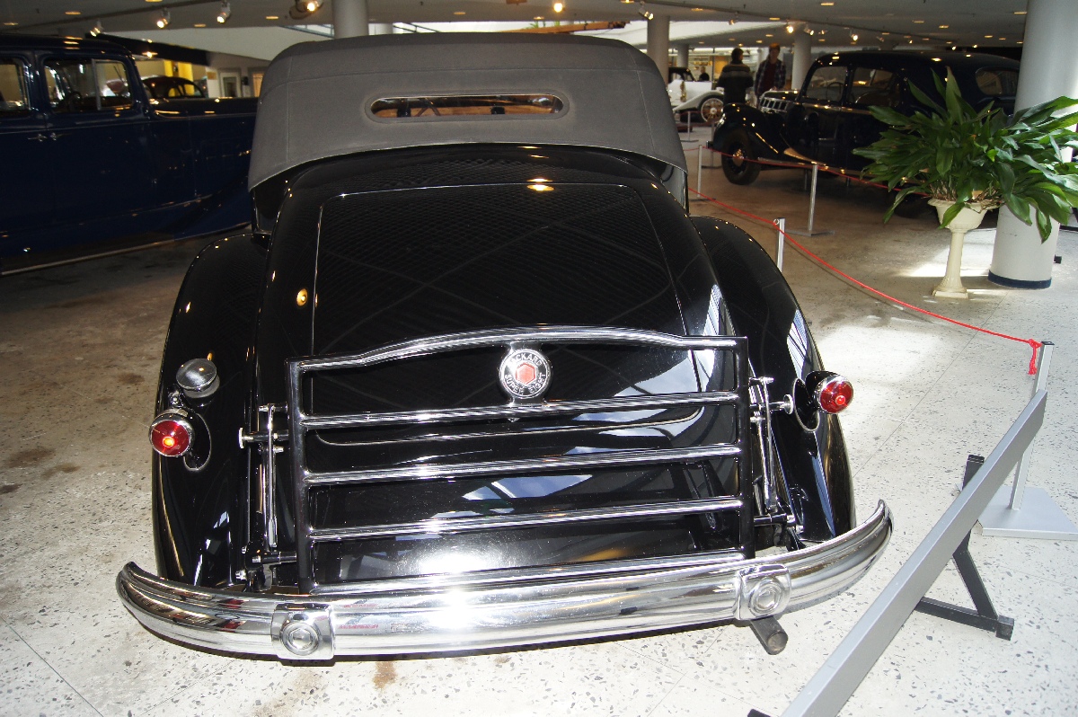 Packard 