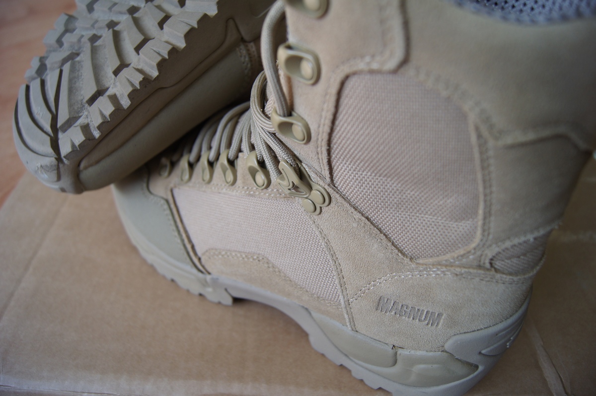  MAGNUM Sidewinder Combat Desert HPi.