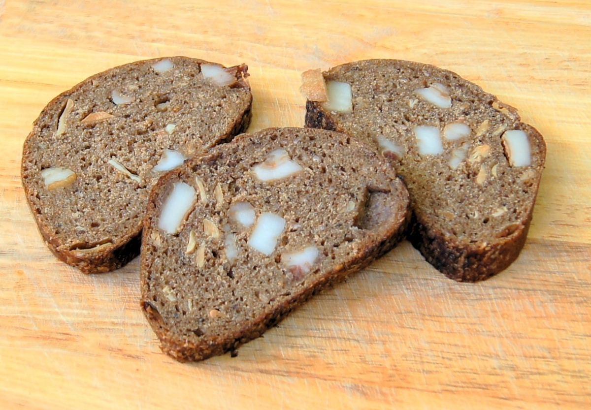  Хлеб с салом, Bekubode ZS.