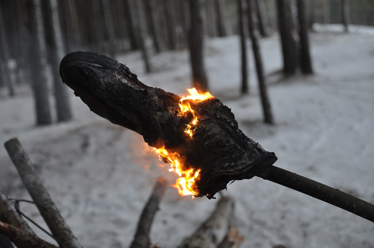 Резиновый сапог.  Пикник в Палдиски. RMK Paldiski. Lõkkekoht Paldiski. 