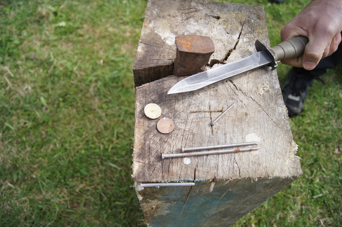  Glock knife crash test.