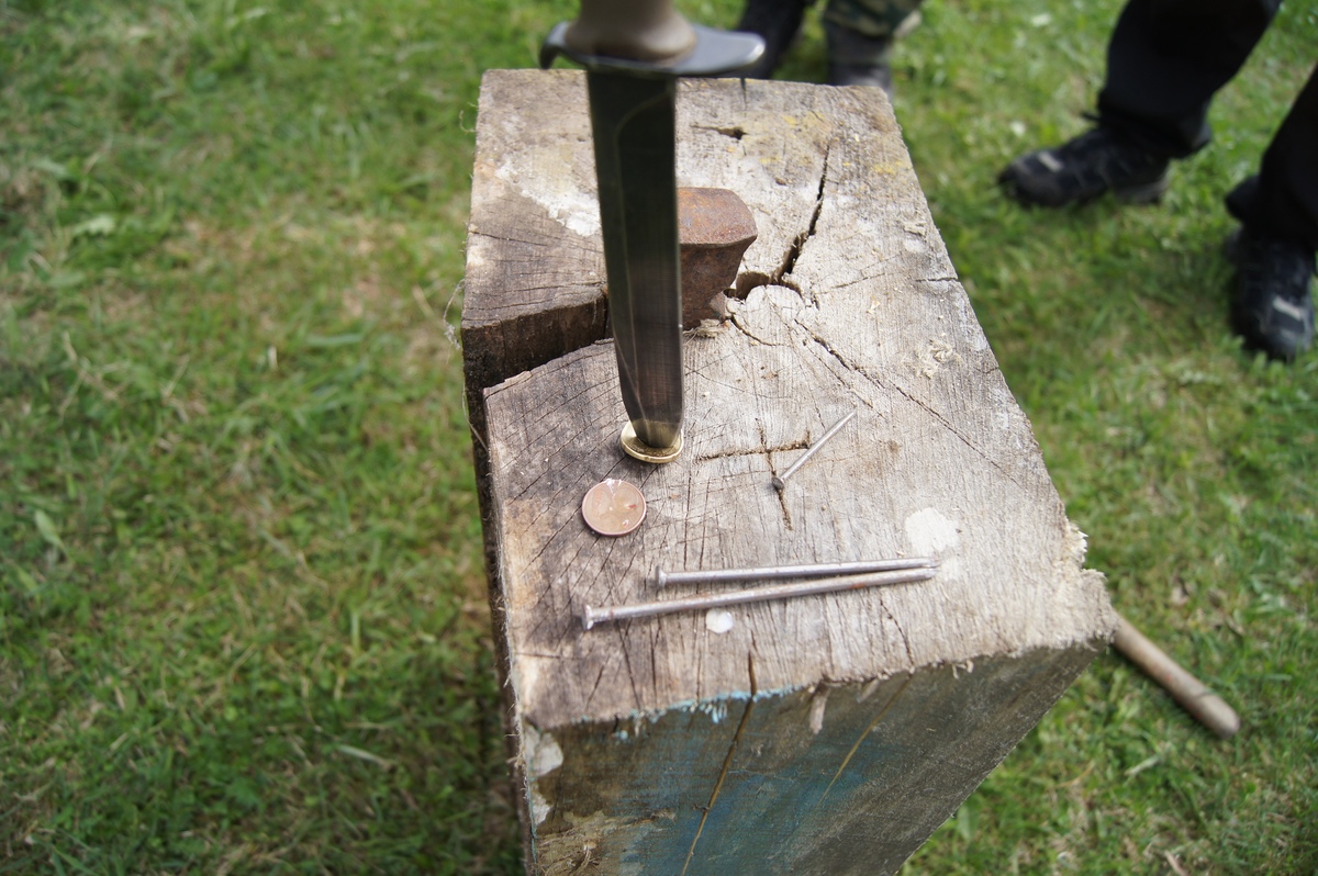  Glock knife crash test.