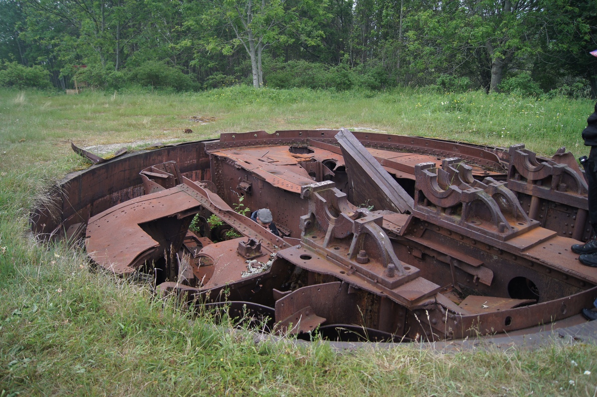 Береговая батарея на острове Осмуссаар.