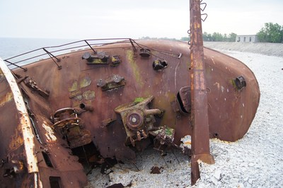 Ржавый корабль острове Осмуссаар