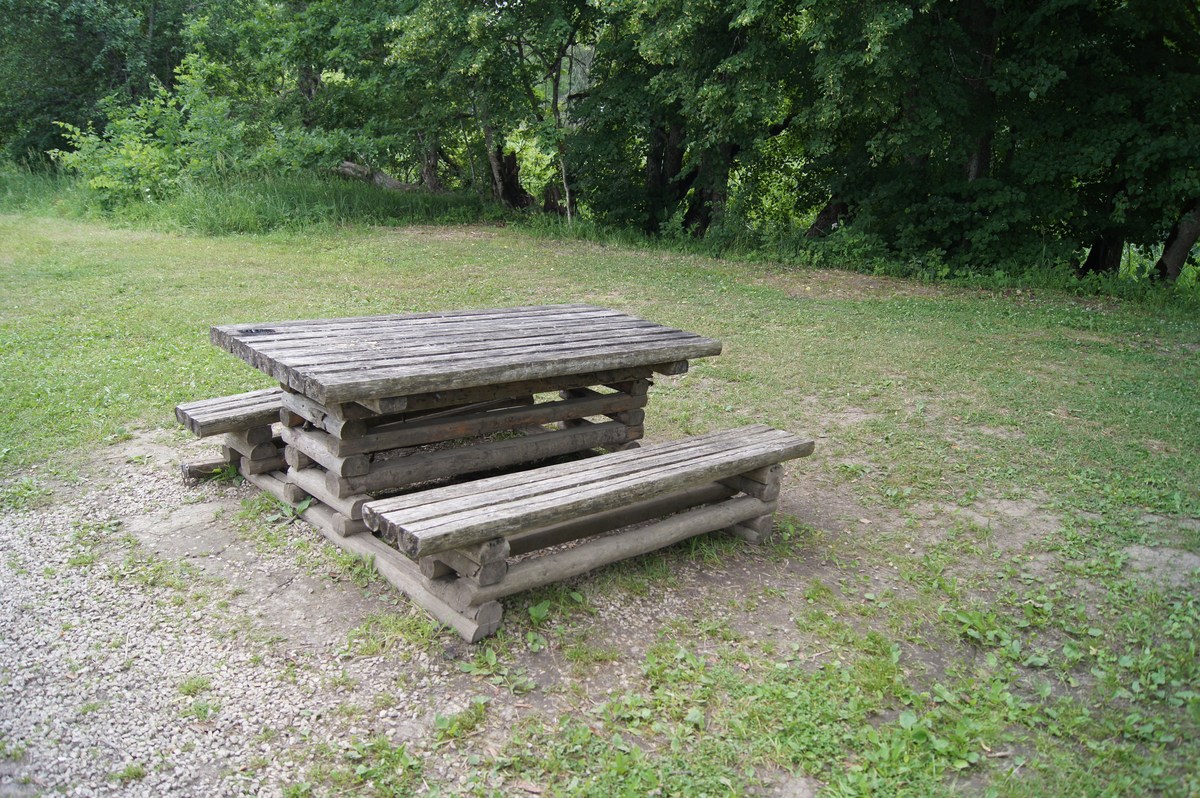 Столик. Meiekose saarte laagriplats.