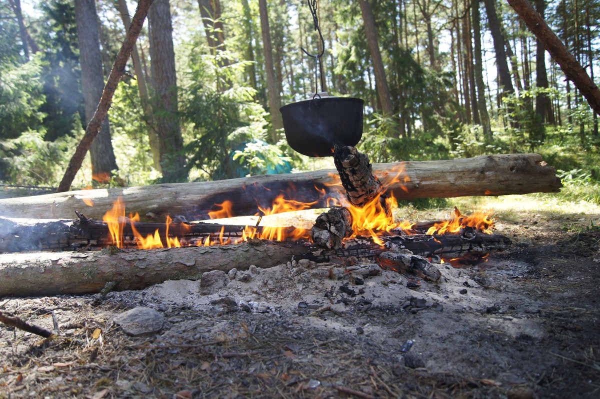 Костёр. Пляж Матси 2013. 