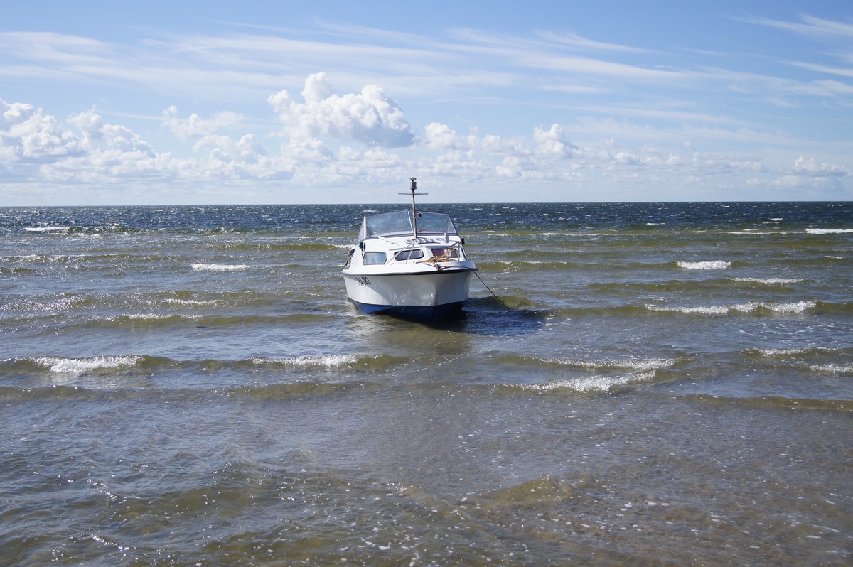 Катер. Пляж Матси 2013. 