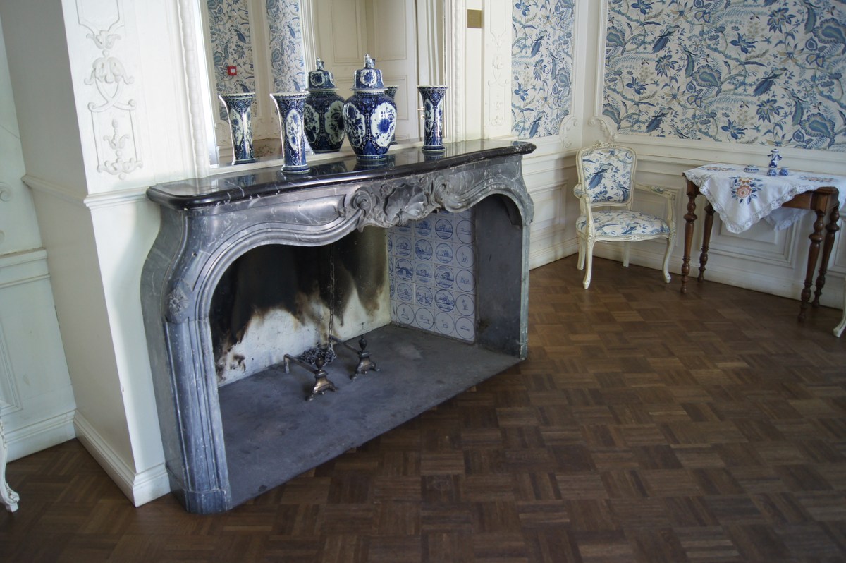 Fireplace. Alatskivi castle.